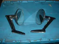 twin_post_mirrors.webp