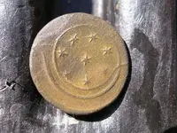 horn button front.webp