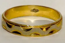 18k ring.webp