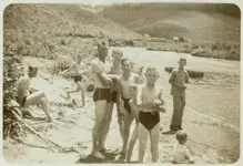 swiming0.webp swiming0.webp