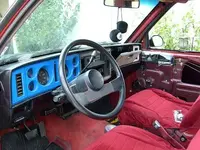 CHEVY S10 BLAZER INTERIOR.webp