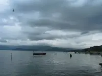 Beach area lago ilopango.webp