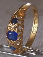 gold ring.webp