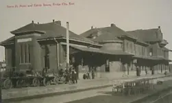 !3DODGE CITY KS SANTA FE DEPOT & EATING HOUSE c1910 PC.webp