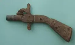 gun 001.webp