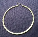 earring300.webp