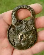 lockN2.webp