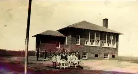 schoolhouse-1-9393_preview.webp