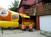 1wienermobile0718.webp 1wienermobile0718.webp