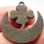 Shamrock-Crescent-moon-Pend.webp
