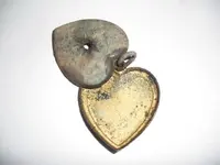 1800\'s Heart Locket 2.webp