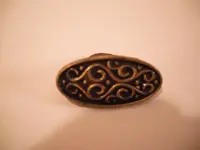 Womens Broach.webp