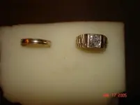 gold rings 4.webp