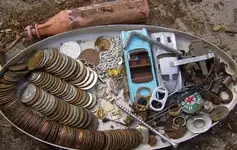 MV Hood Park Gold and Trash.webp