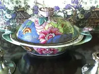 urn.webp