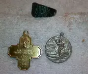 crossringcharmrev.webp
