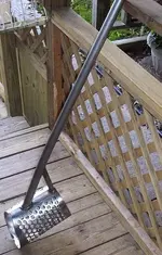 Long Handled Sand Scoop 001.webp