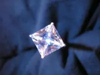 diamond ear ring 075 edit.webp