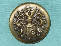 button fashion shield.webp