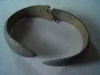bracelet.webp