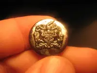button pics 005.webp