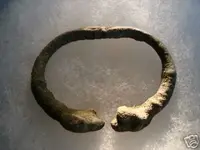 romanbronzebracletuj8.webp