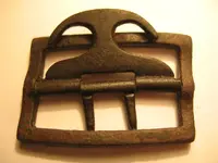 knee buckle rev.webp