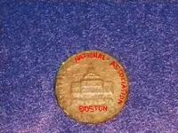 button boston state house.webp