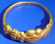 ring 2.webp