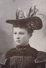 VictorianCollarPin2.webp