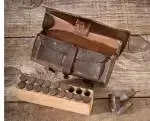 CIVIL WAR ERA CARTRIDGE BOX COMPLETE WITH 18 SPENCER CARBINE CARTRIDGES.webp