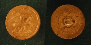 button imperial stand.webp