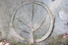 wvrock circle1.webp