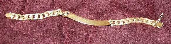 gold bracelet.webp