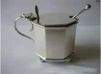silver mustard pot: London 1904.webp