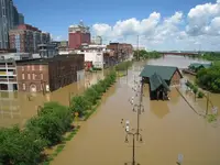 01 Riverfront Park.webp