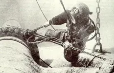 Standard Diver at work.webp