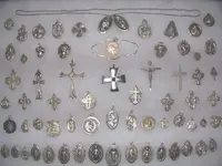 Religious medals 002.webp