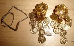 earrings1.webp
