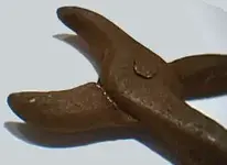hog nose pliers.webp