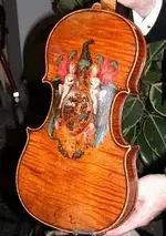 amati-violindetail.webp