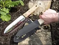 hori hori knives.webp