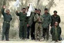 Iraqi_soldiers_surrender_cropped.webp