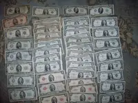 paper money 033.webp