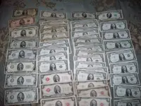 paper money 031.webp
