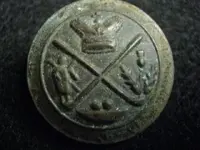 button_MODERN_sportsman_golfjacket_RoyalBlackHeathGolfingclub-Scotland_no-rim_smoothfield_fro...webp