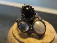 ring 002.webp