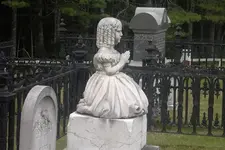 grave 010.webp
