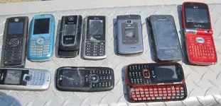 phones1.webp