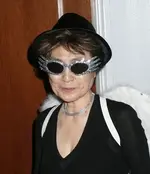 Yoko%20Ono-3.webp